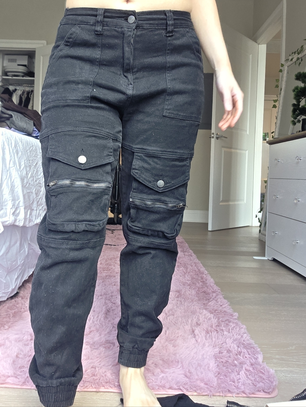 Grunge style pocket jeans